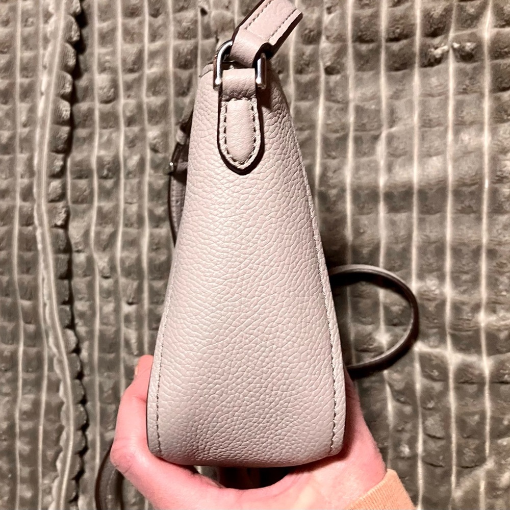 EUC Kate Spade Gray Pebbled Leather Crossbody Bag Purse - Picture 7 of 8